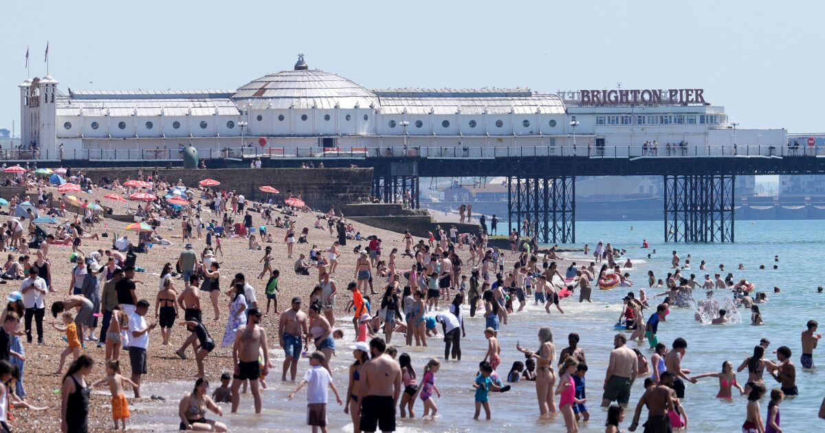 Exceptionally early heat wave shatters records and brings deaths in Europe
